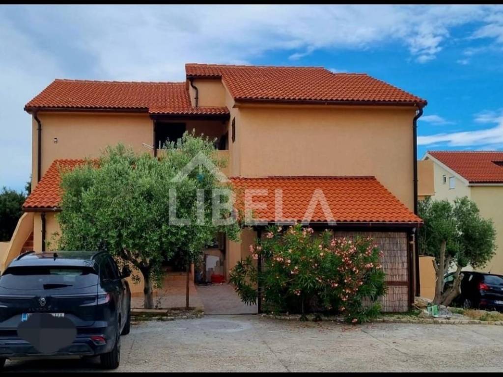Apartman na moru, Prodaja, Kolan, Mandre