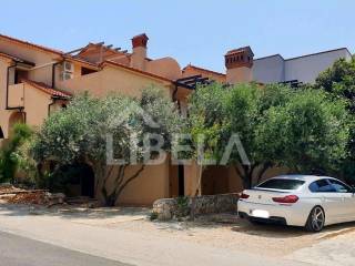 Apartman na moru, Prodaja, Kolan, Mandre