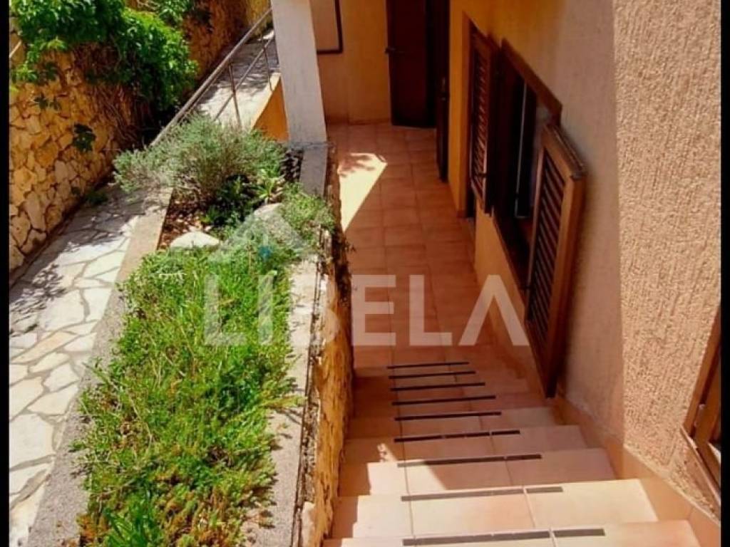 Apartman na moru, Prodaja, Kolan, Mandre