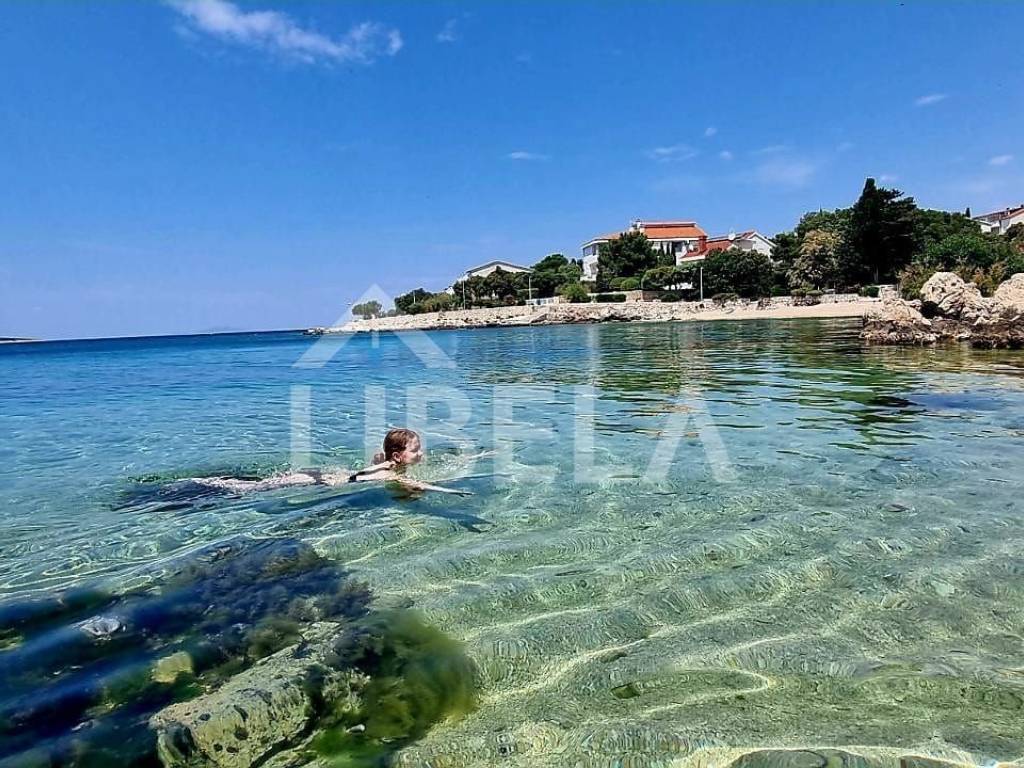 Apartman na moru, Prodaja, Kolan, Mandre