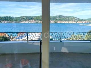 Apartman na moru, Prodaja, Tisno, Tisno