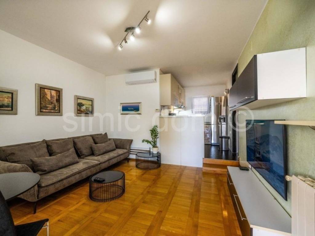 Apartmanska kuća, Prodaja, Šibenik - Okolica, Žaborić