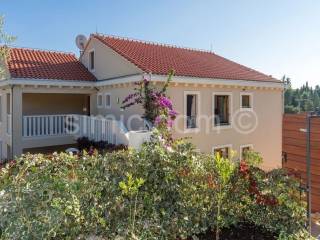 Apartman na moru, Prodaja, Milna, Milna