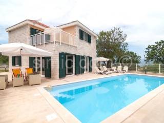Vila, Prodaja, Supetar, Supetar
