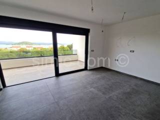 Apartman na moru, Prodaja, Murter, Murter