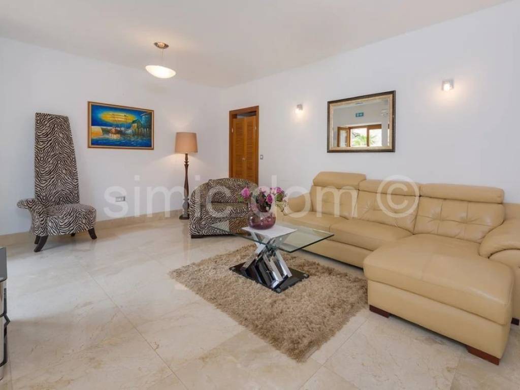 Apartman na moru, Prodaja, Milna, Milna