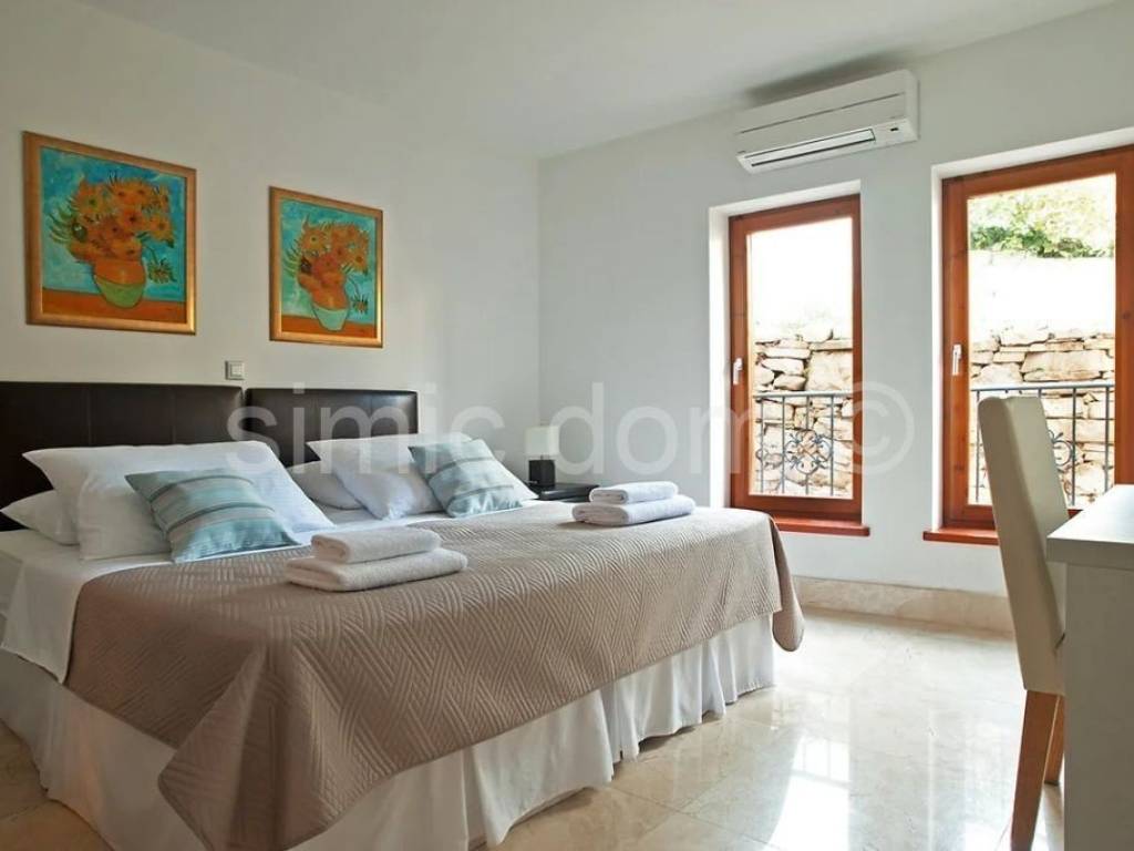 Apartman na moru, Prodaja, Milna, Milna
