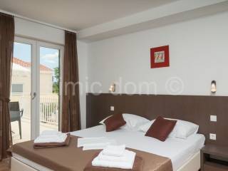 Vila, Prodaja, Supetar, Supetar