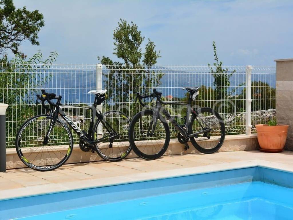 Vila, Prodaja, Supetar, Supetar