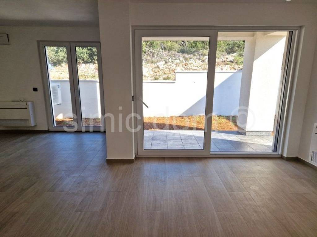 Apartman na moru, Prodaja, Murter, Murter