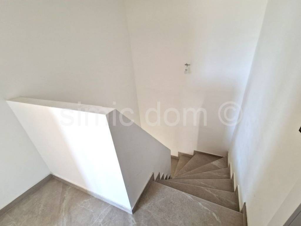 Apartman na moru, Prodaja, Murter, Murter