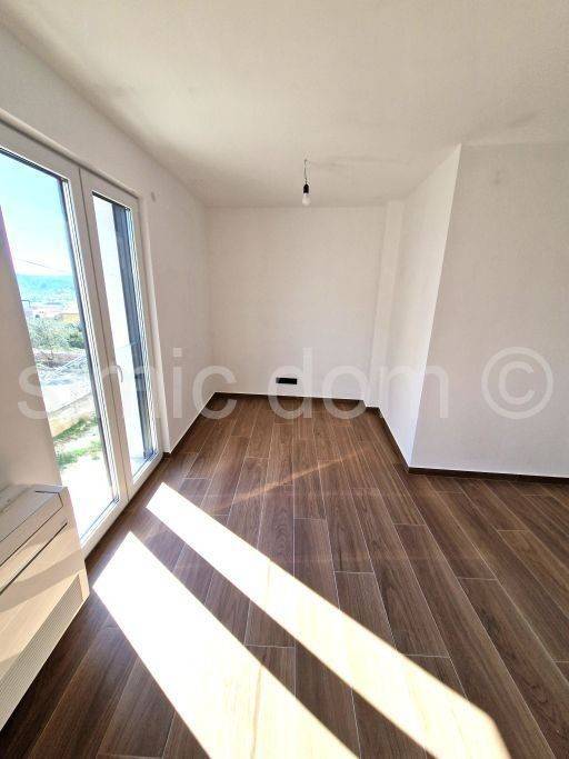 Apartman na moru, Prodaja, Murter, Murter