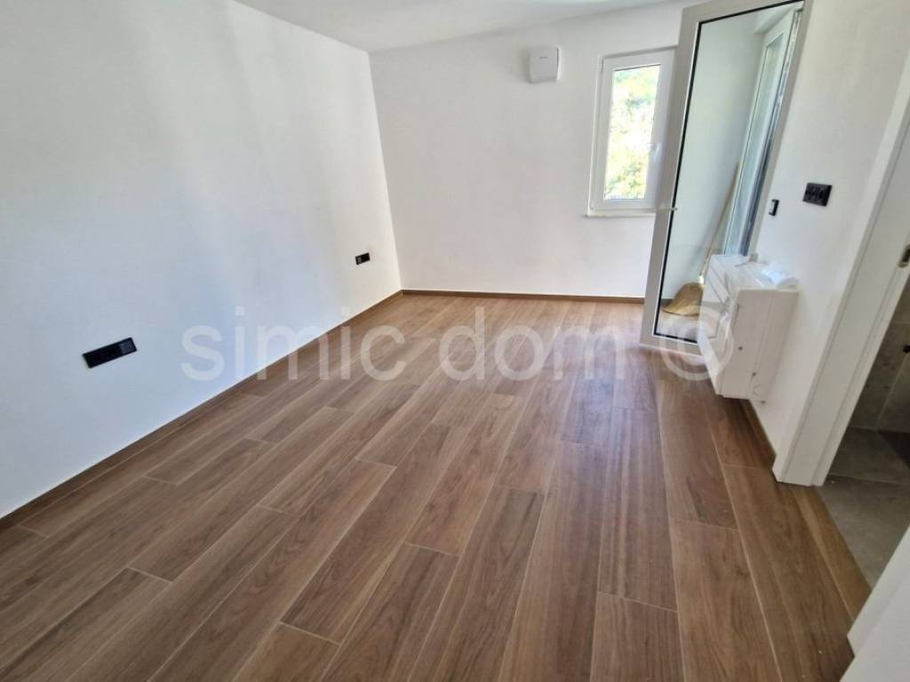 Apartman na moru, Prodaja, Murter, Murter
