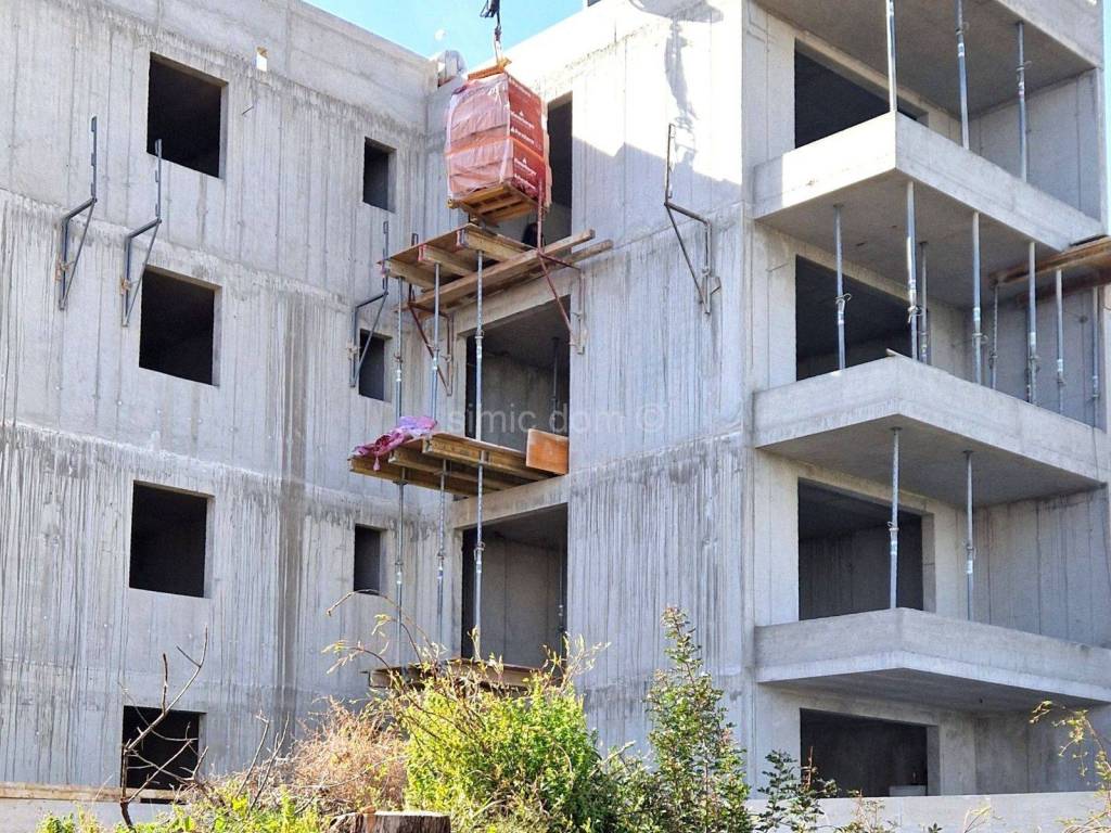 Apartman na moru, Prodaja, Okrug, Okrug Gornji