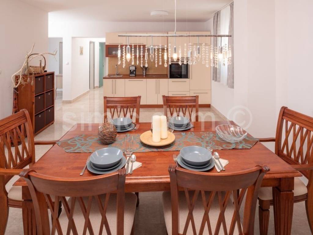 Apartmanska kuća, Prodaja, Omiš, Omiš