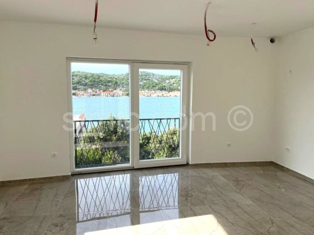 Apartman na moru, Prodaja, Tisno, Tisno