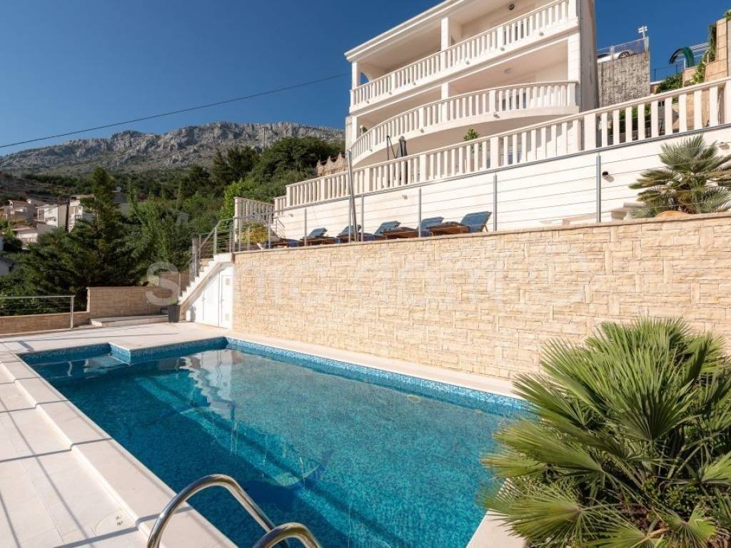 Apartmanska kuća, Prodaja, Omiš, Omiš