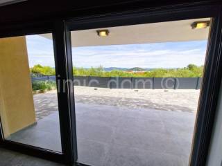 Apartman na moru, Prodaja, Murter, Murter