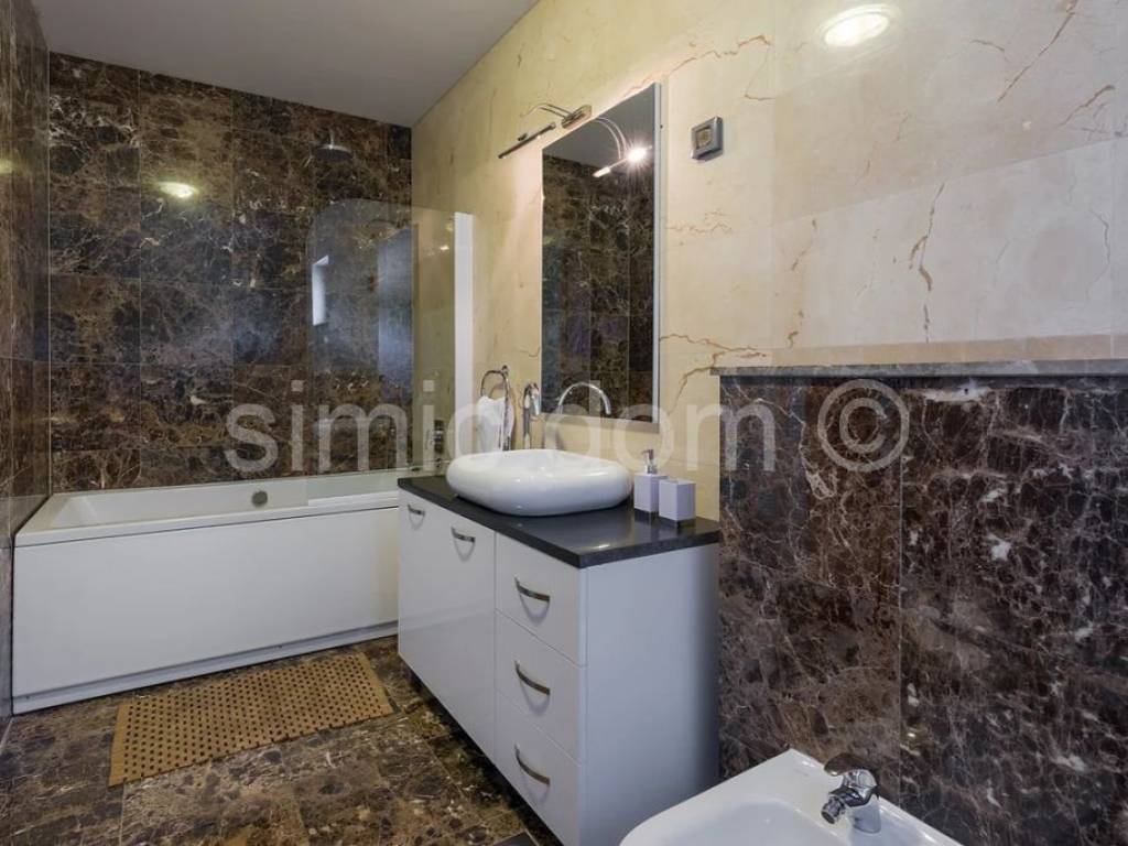 Apartman na moru, Prodaja, Milna, Milna