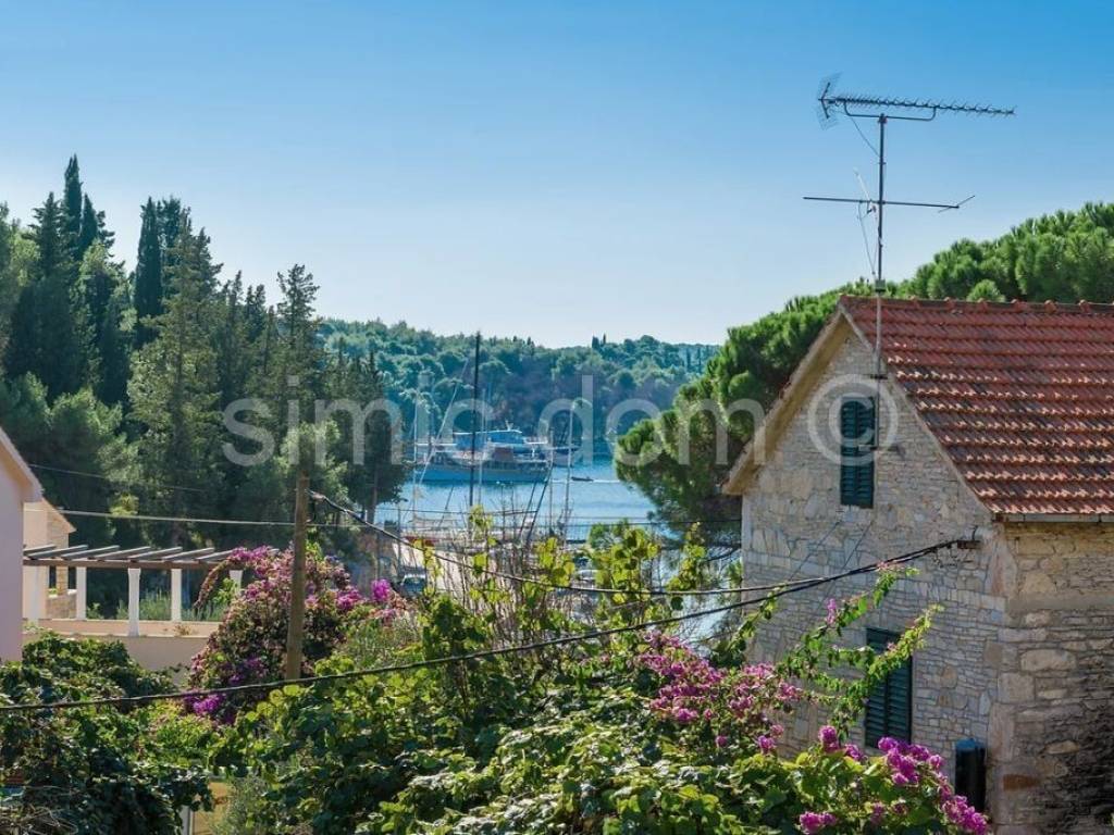 Apartman na moru, Prodaja, Milna, Milna