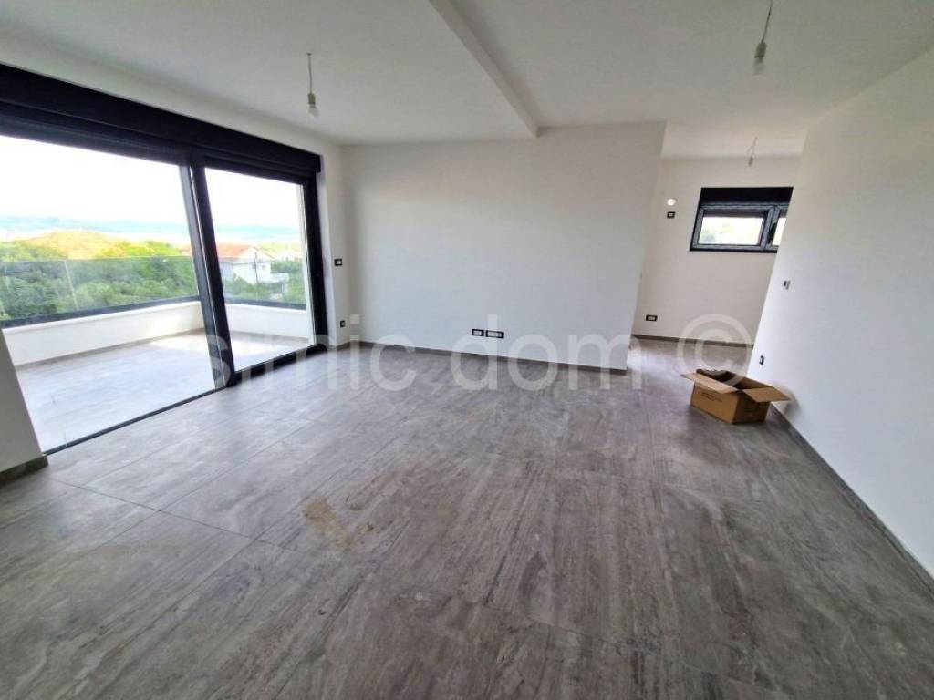 Apartman na moru, Prodaja, Murter, Murter