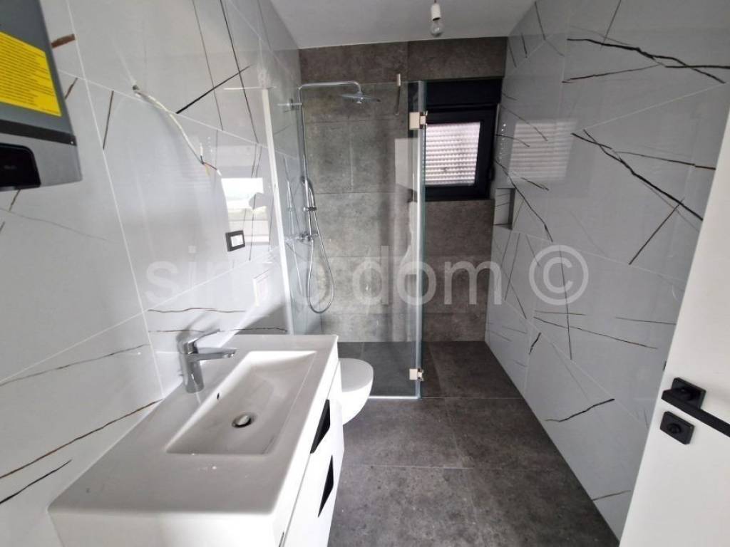 Apartman na moru, Prodaja, Murter, Murter