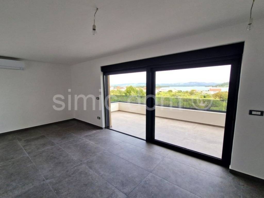 Apartman na moru, Prodaja, Murter, Murter
