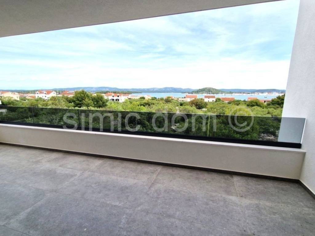 Apartman na moru, Prodaja, Murter, Murter