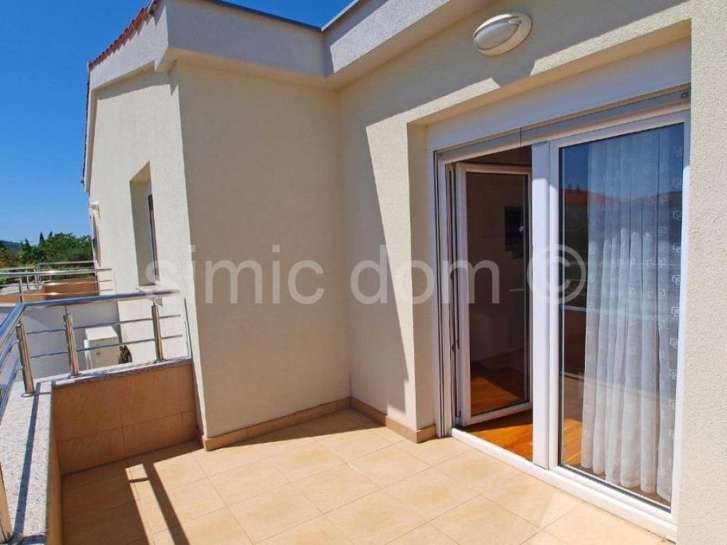 Apartmanska kuća, Prodaja, Pirovac, Pirovac