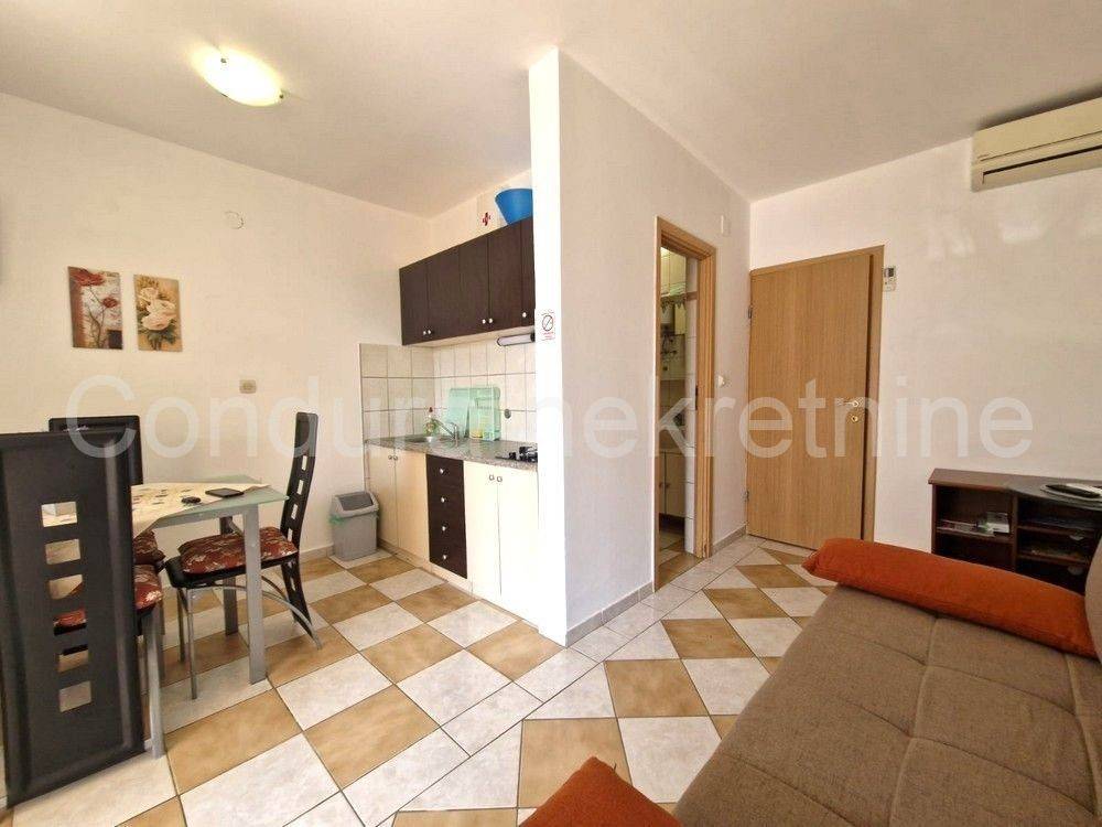 Apartman na moru, Prodaja, Vir, Vir