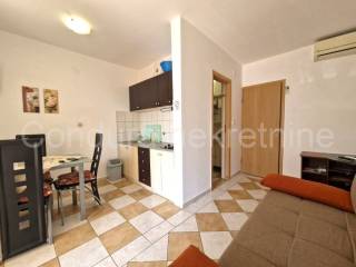 Apartman na moru, Prodaja, Vir, Vir