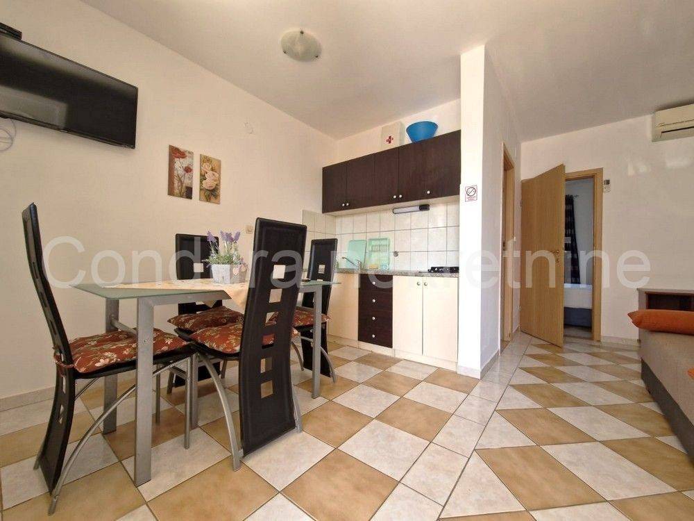 Apartman na moru, Prodaja, Vir, Vir