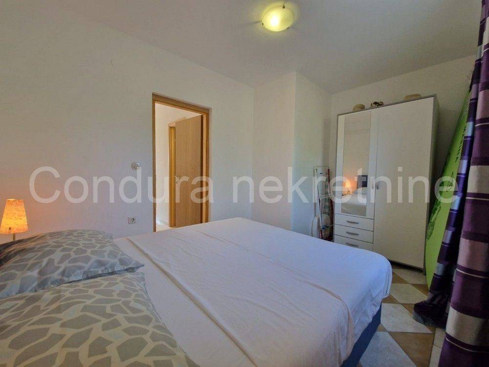 Apartman na moru, Prodaja, Vir, Vir