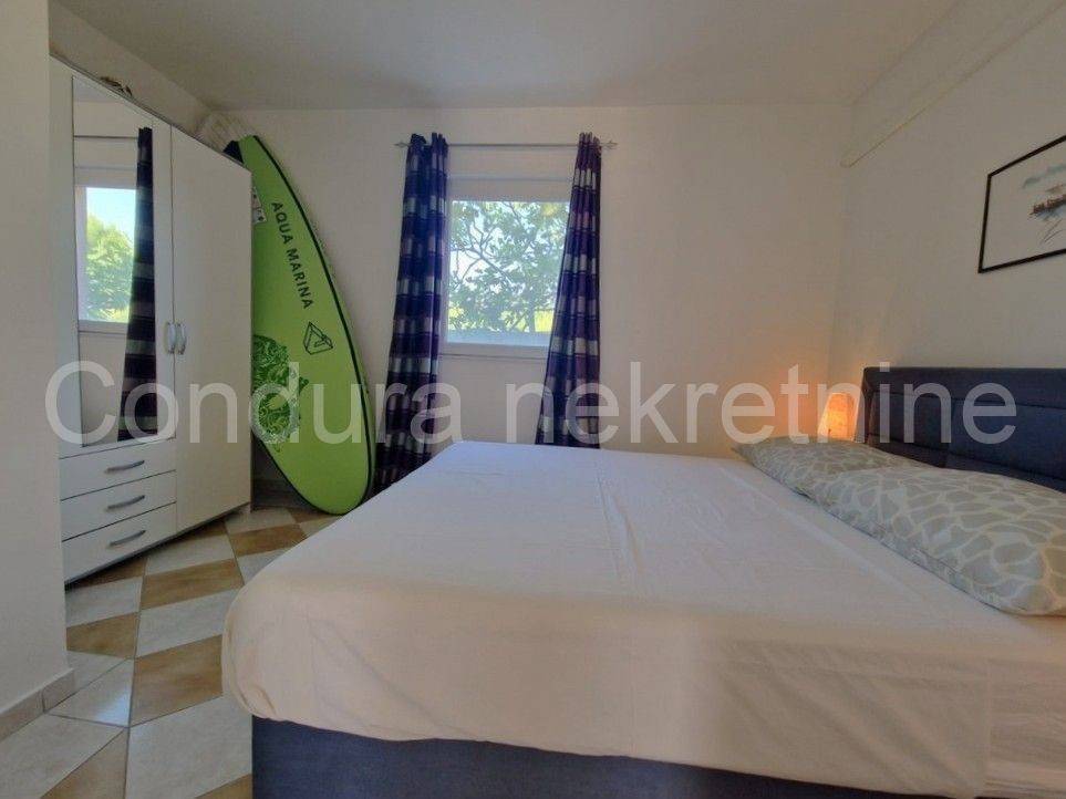 Apartman na moru, Prodaja, Vir, Vir