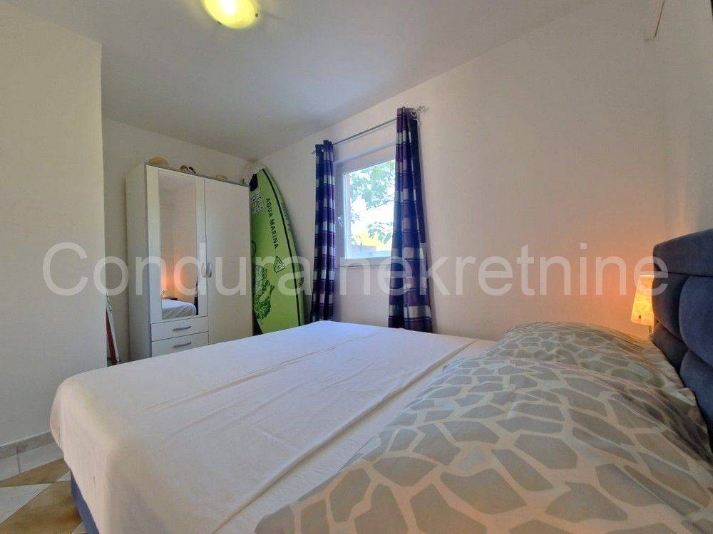 Apartman na moru, Prodaja, Vir, Vir