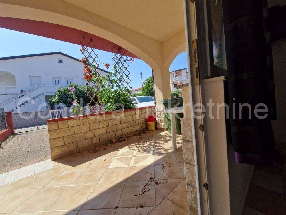 Apartman na moru, Prodaja, Vir, Vir