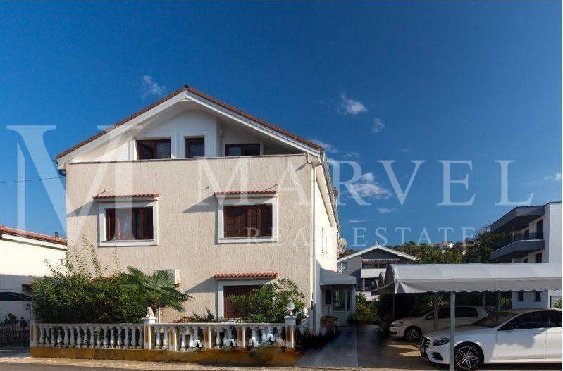 Apartman s okućnicom, Prodaja, Omišalj, Njivice