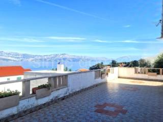Apartmanska kuća, Prodaja, Supetar, Splitska