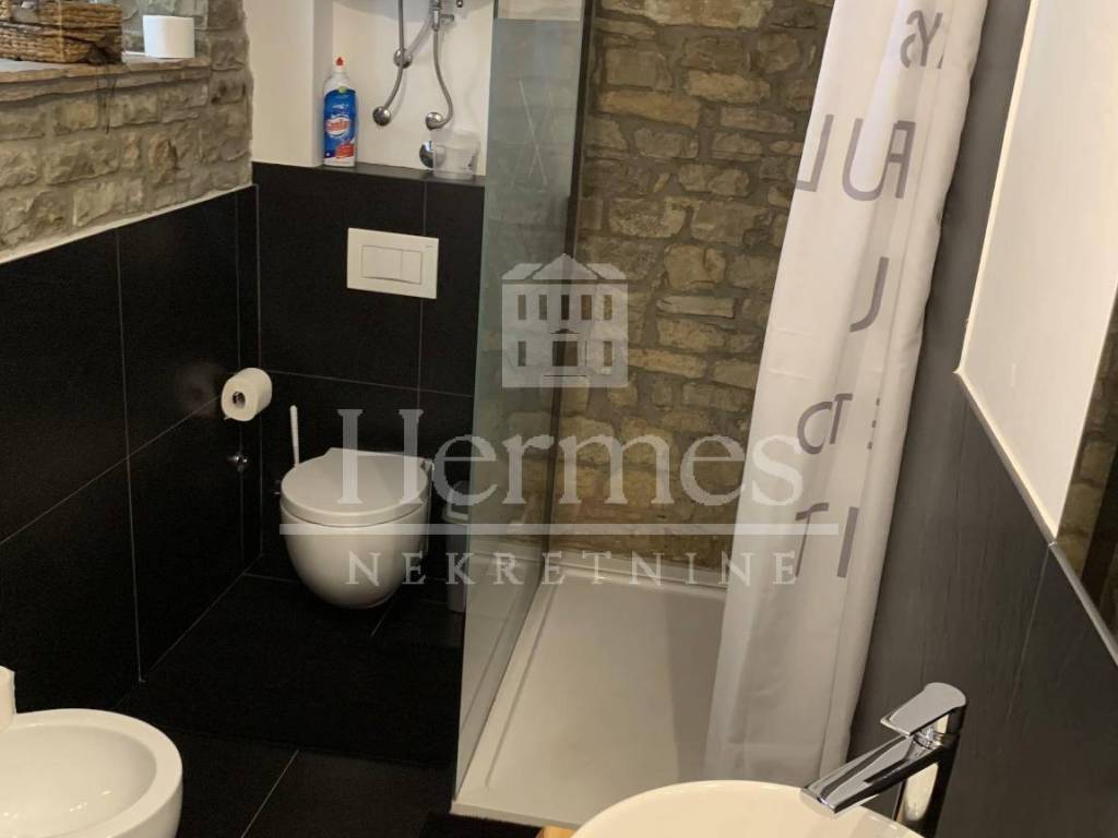 Kamena kuca, Prodaja, Buje, Krasica