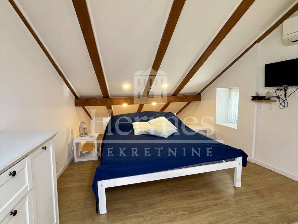 Stan u kuci, Prodaja, Sibenik, Sibenik