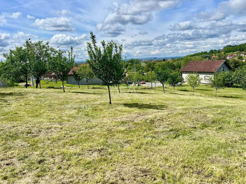 Građevinsko zemljište, Prodaja, Podcrkavlje, Tomica