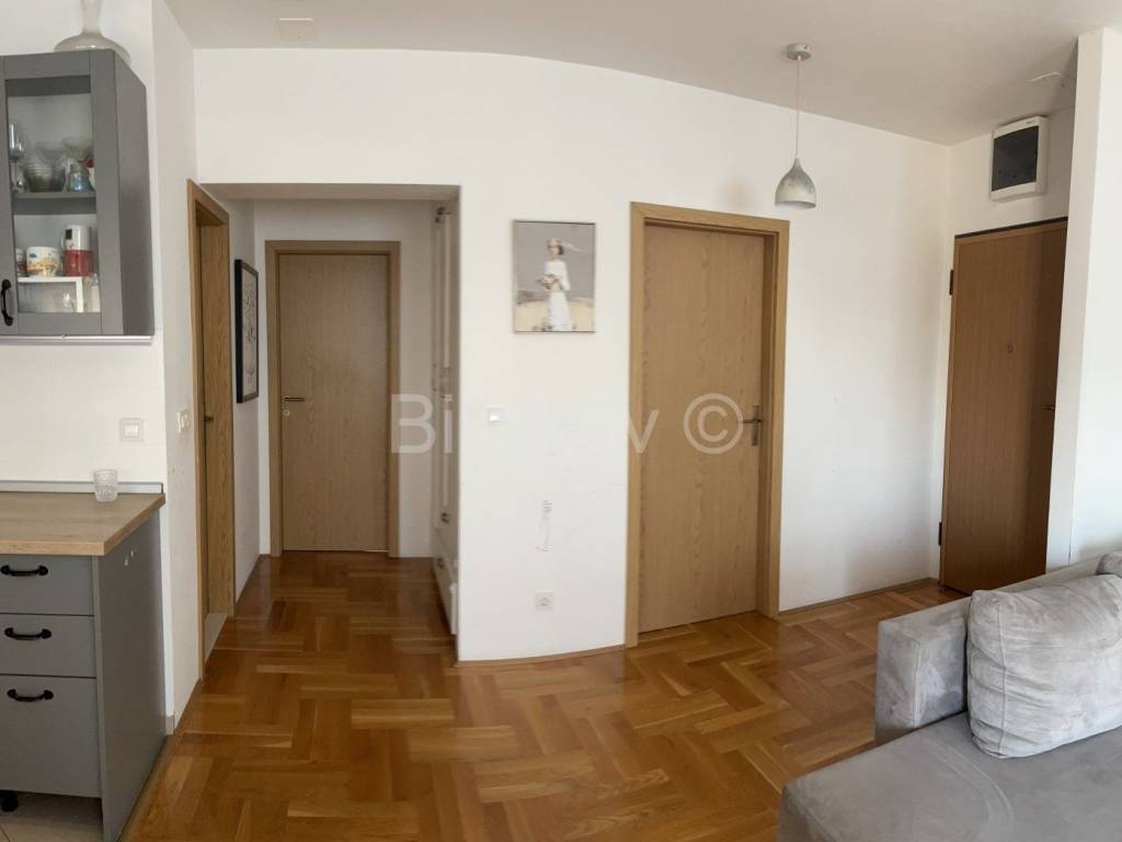 Stan u zgradi, Prodaja, Solin, Gašpini