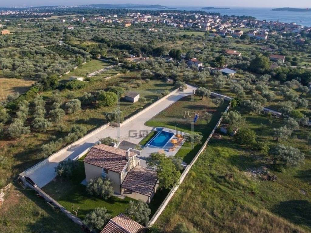 Vila, Prodaja, Fažana, Fažana