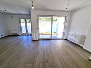 Apartman na moru, Prodaja, Murter, Murter