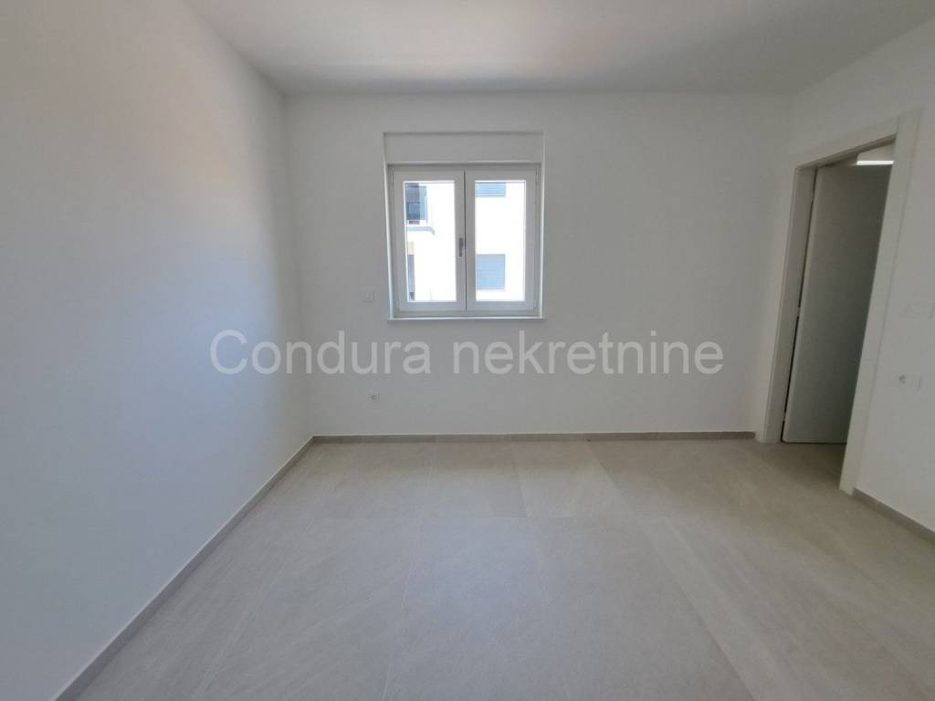 Apartman na moru, Prodaja, Privlaka, Privlaka
