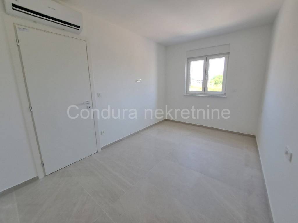 Apartman na moru, Prodaja, Privlaka, Privlaka