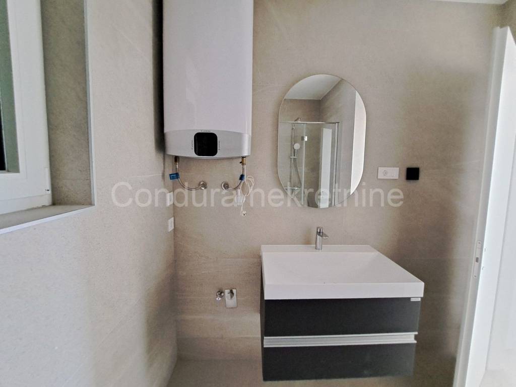 Apartman na moru, Prodaja, Privlaka, Privlaka