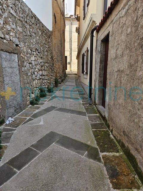Kamena kuća, Prodaja, Senj, Senj