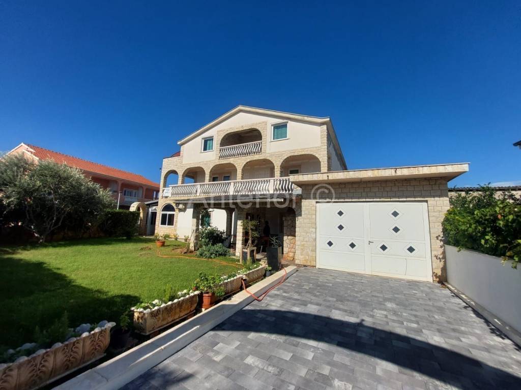 Stambeno poslovni objekt, Prodaja, Vir, Vir