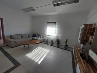 Stambeno poslovni objekt, Prodaja, Vir, Vir